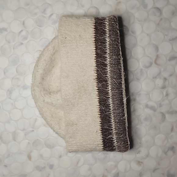 Vintage winter hat - Picture 2 of 2